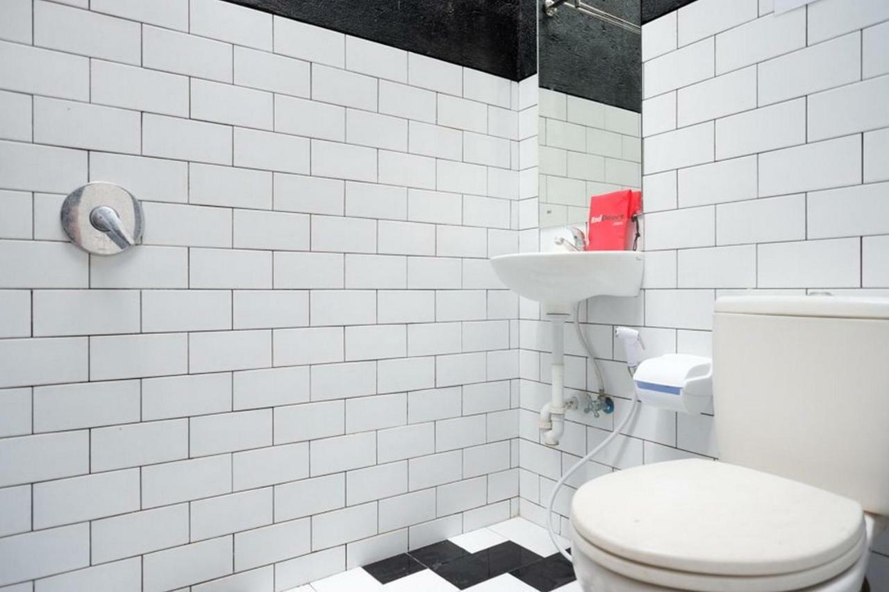 Reddoorz @ Jalan Raya Semat Canggu Hostel Bali Zewnętrze zdjęcie