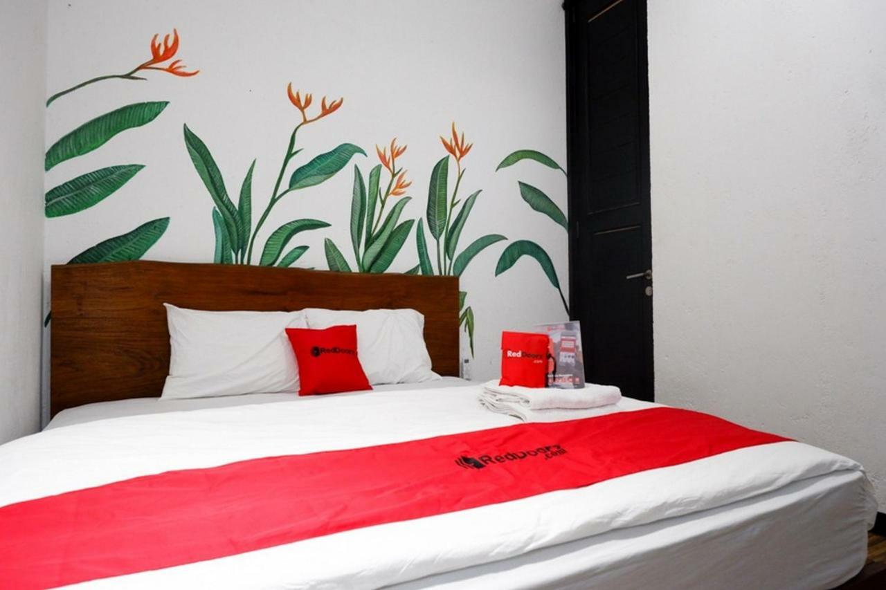 Reddoorz @ Jalan Raya Semat Canggu Hostel Bali Zewnętrze zdjęcie